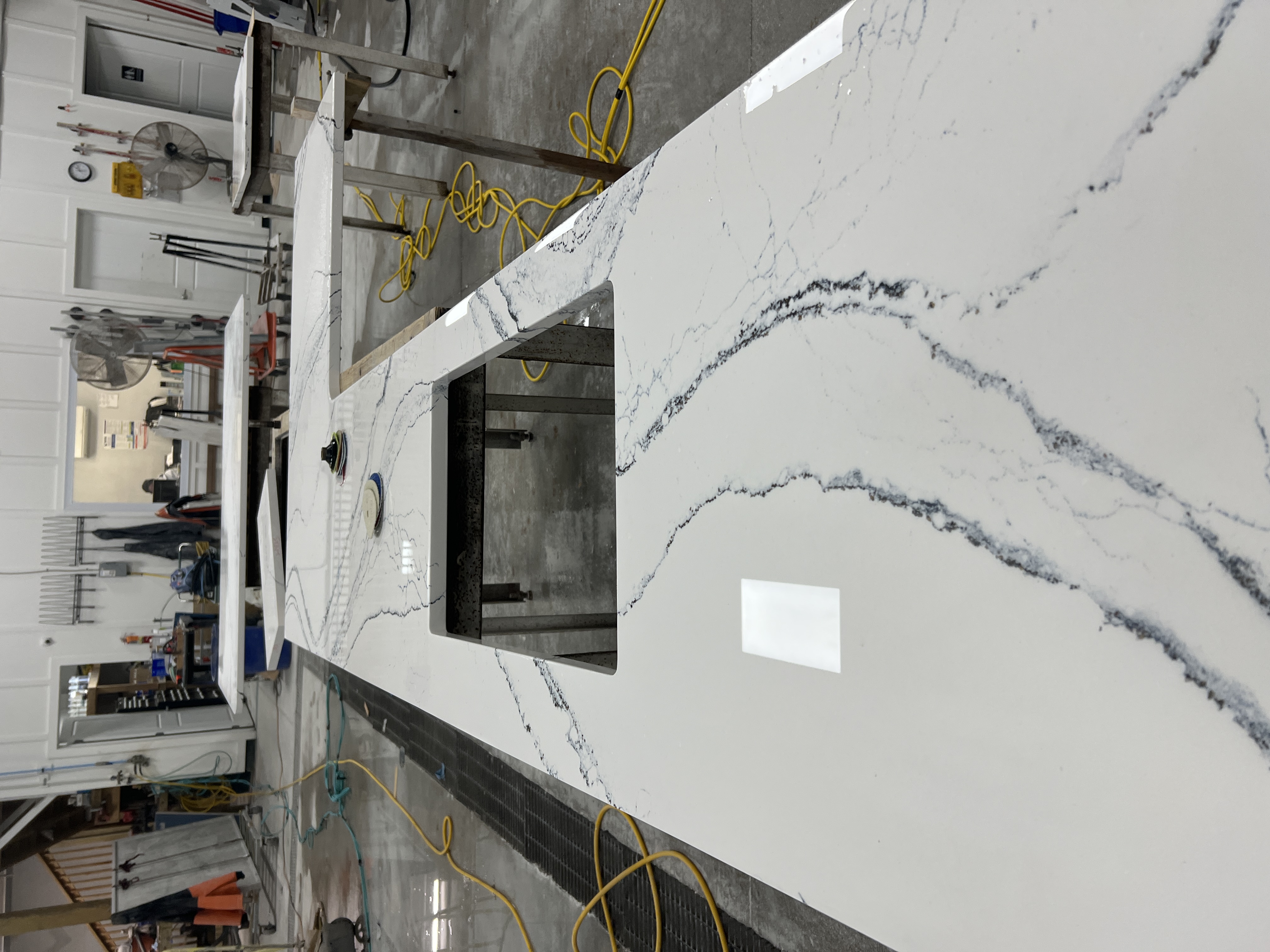 Avalon Kitchen Quartz Countertop Fabrication
