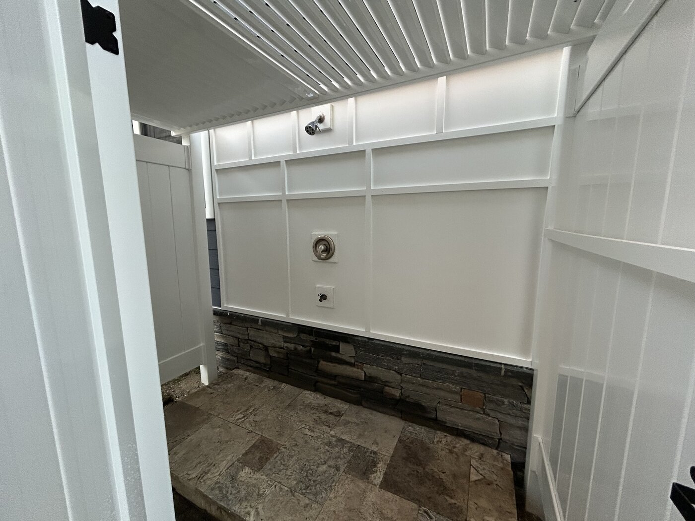 North Wildwood NJ outdoor shower board batten stone base